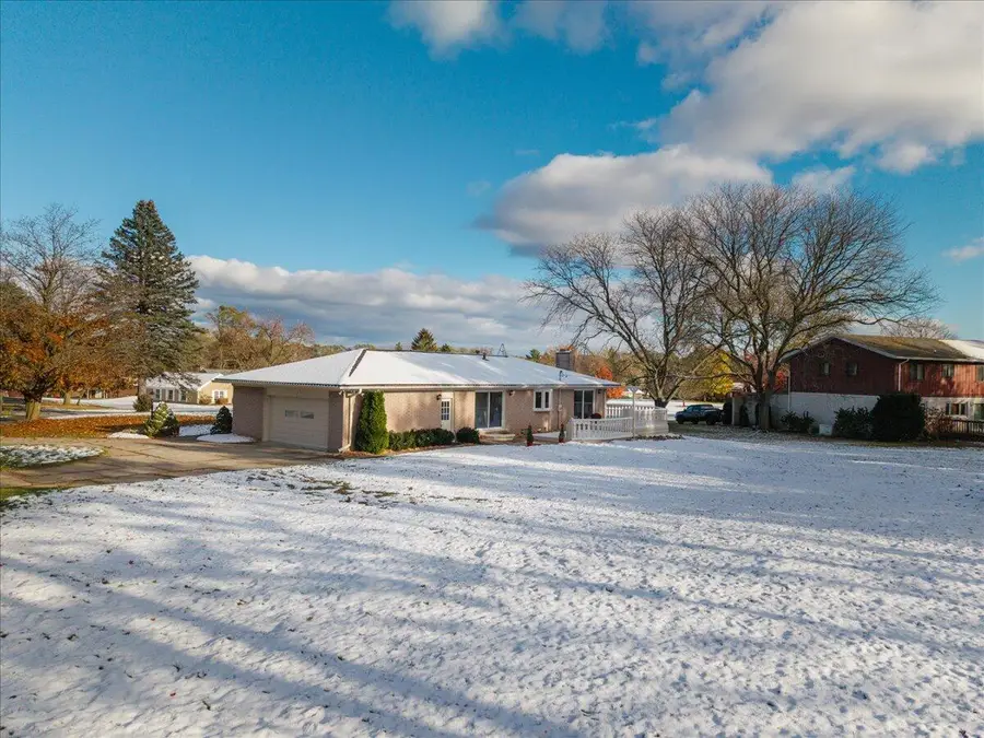 8248 Stoneham Drive, Ypsilanti, MI 48197 - Image #2