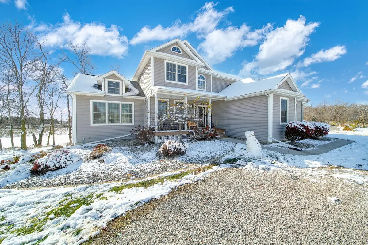 7025 Tuttle Road, Pittsford, MI 49271 - Image #1