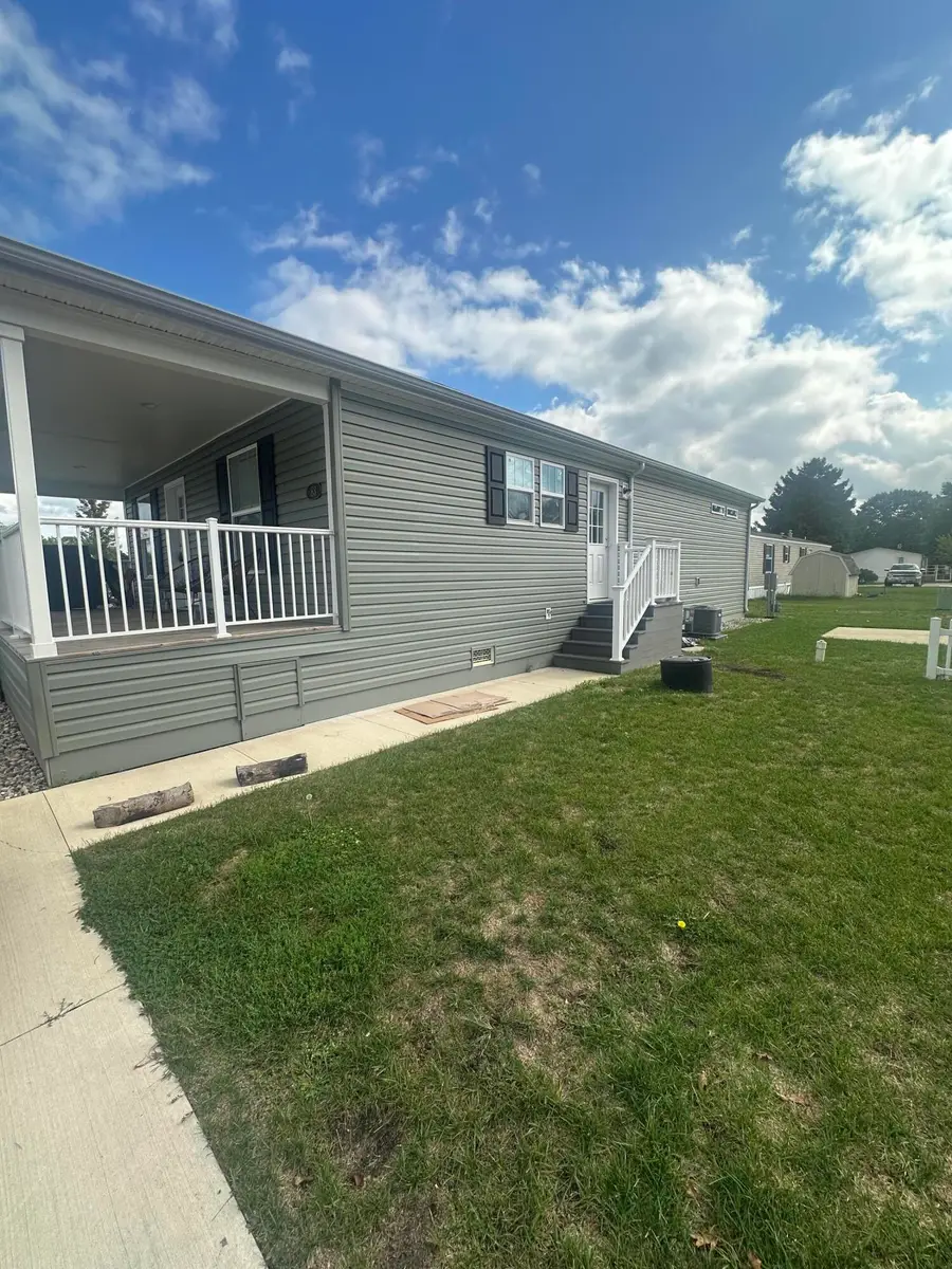 83 Viking Drive Nw, Sparta, MI 49345 - Image #2