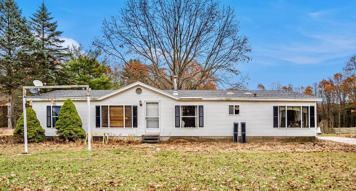 9150 S Mundy Avenue, Newaygo, MI 49337 - Image #1