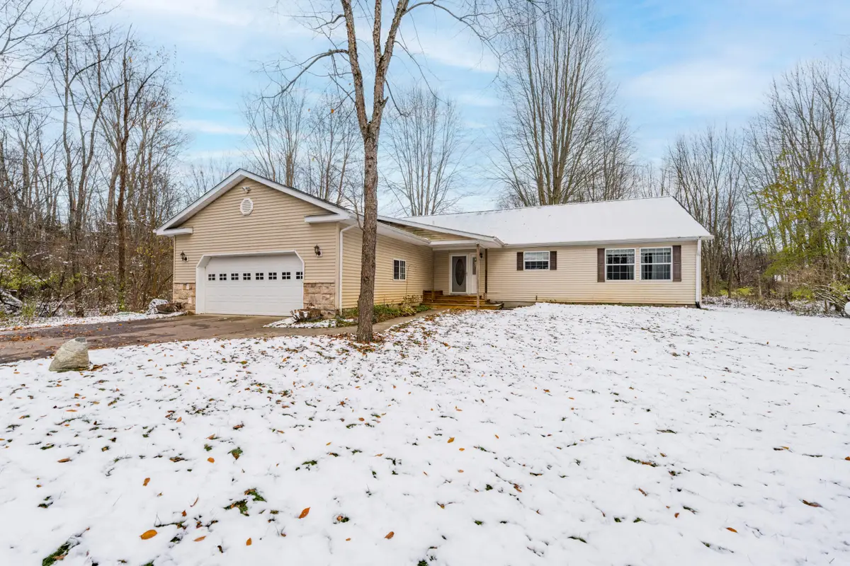 815 7th Street, Plainwell, MI 49080 - Image #1