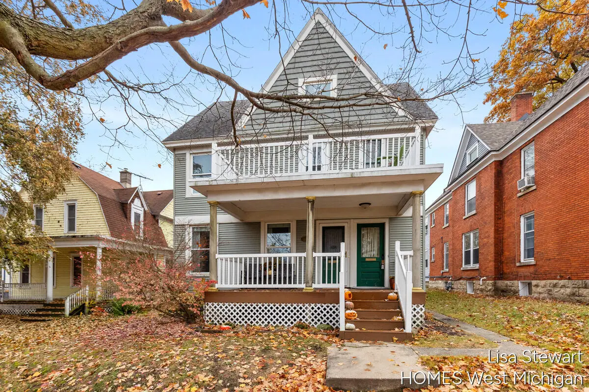 632 Parkwood Street Ne, Grand Rapids, MI 49503 - Image #1