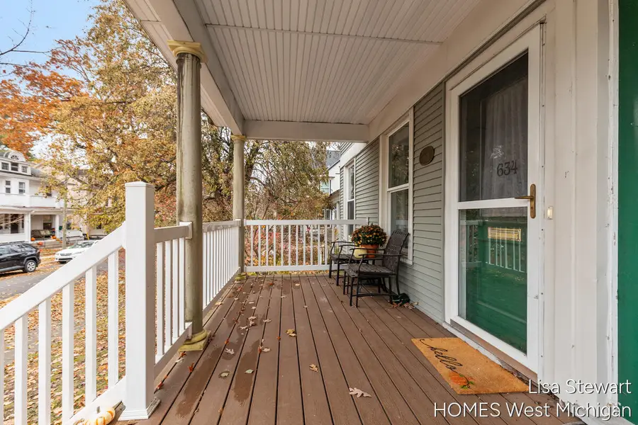 632 Parkwood Street Ne, Grand Rapids, MI 49503 - Image #2