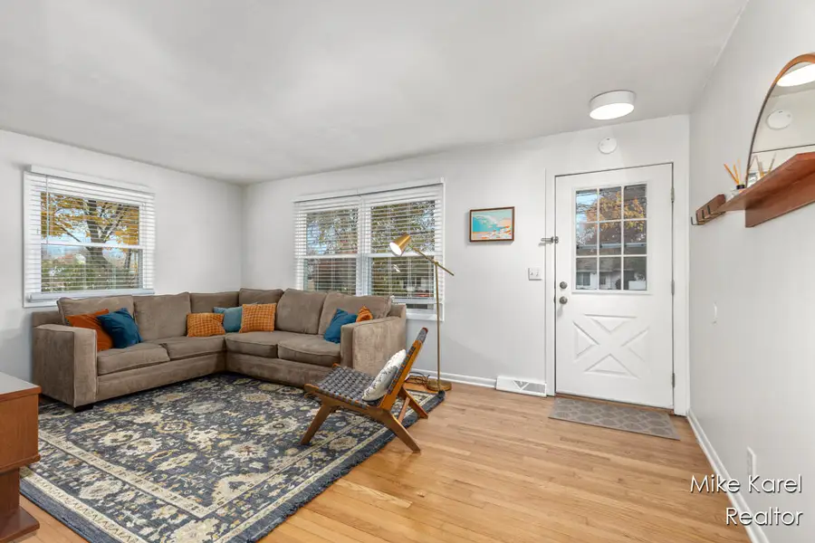 1918 Woodlawn Avenue Se, Grand Rapids, MI 49506 - Image #3