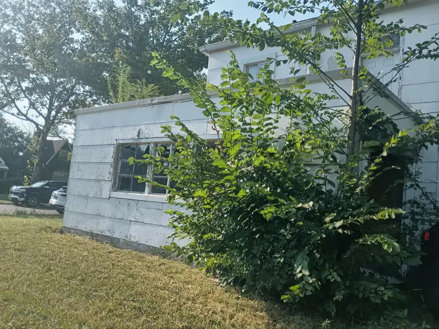 9000 Northlawn Street, Detroit, MI 48204 - Image #3