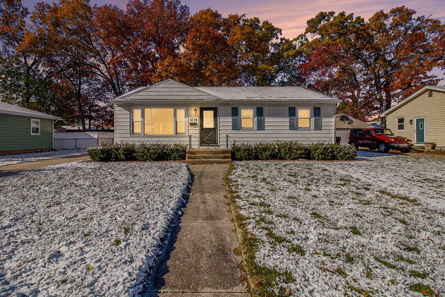 4139 Colby Avenue Sw, Wyoming, MI 49509 - Image #2