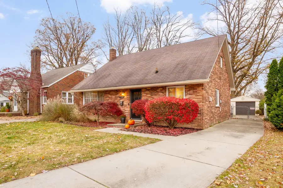 22686 Maple Avenue, Farmington, MI 48336 - Image #2