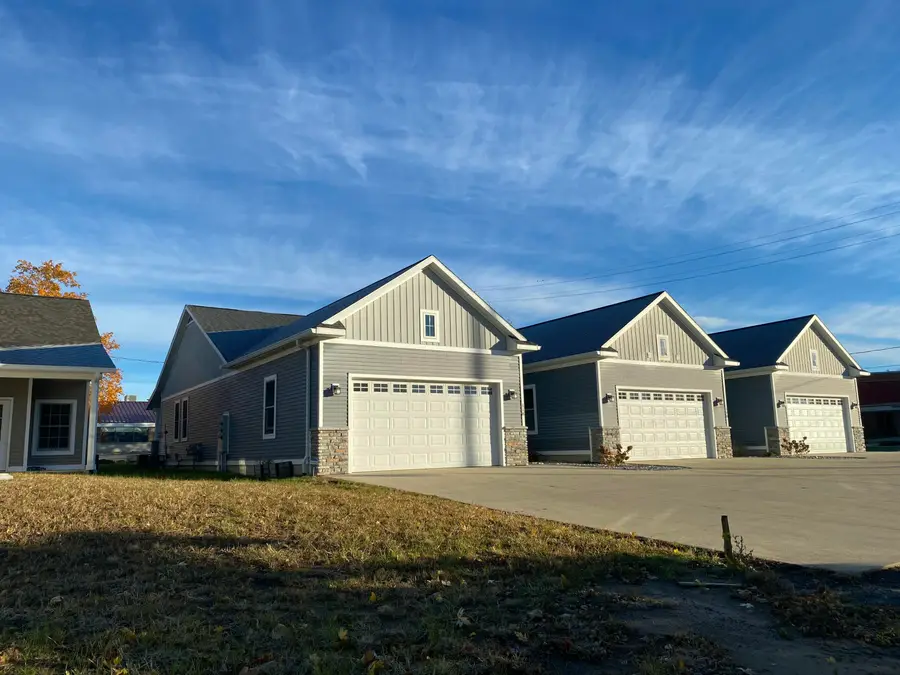 118 E Sheridan Street, Fremont, MI 49412 - Image #3