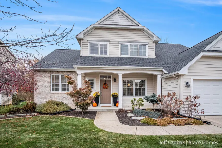 5294 Mccormick Drive Sw, Grandville, MI 49418 - Image #3