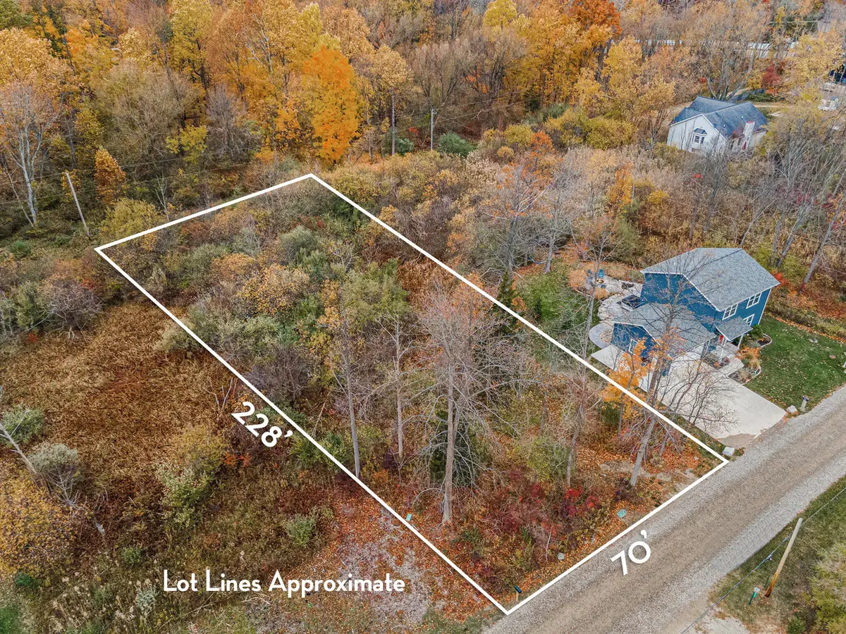 V/L Pershing Avenue, South Haven, MI 49090 - Image #1