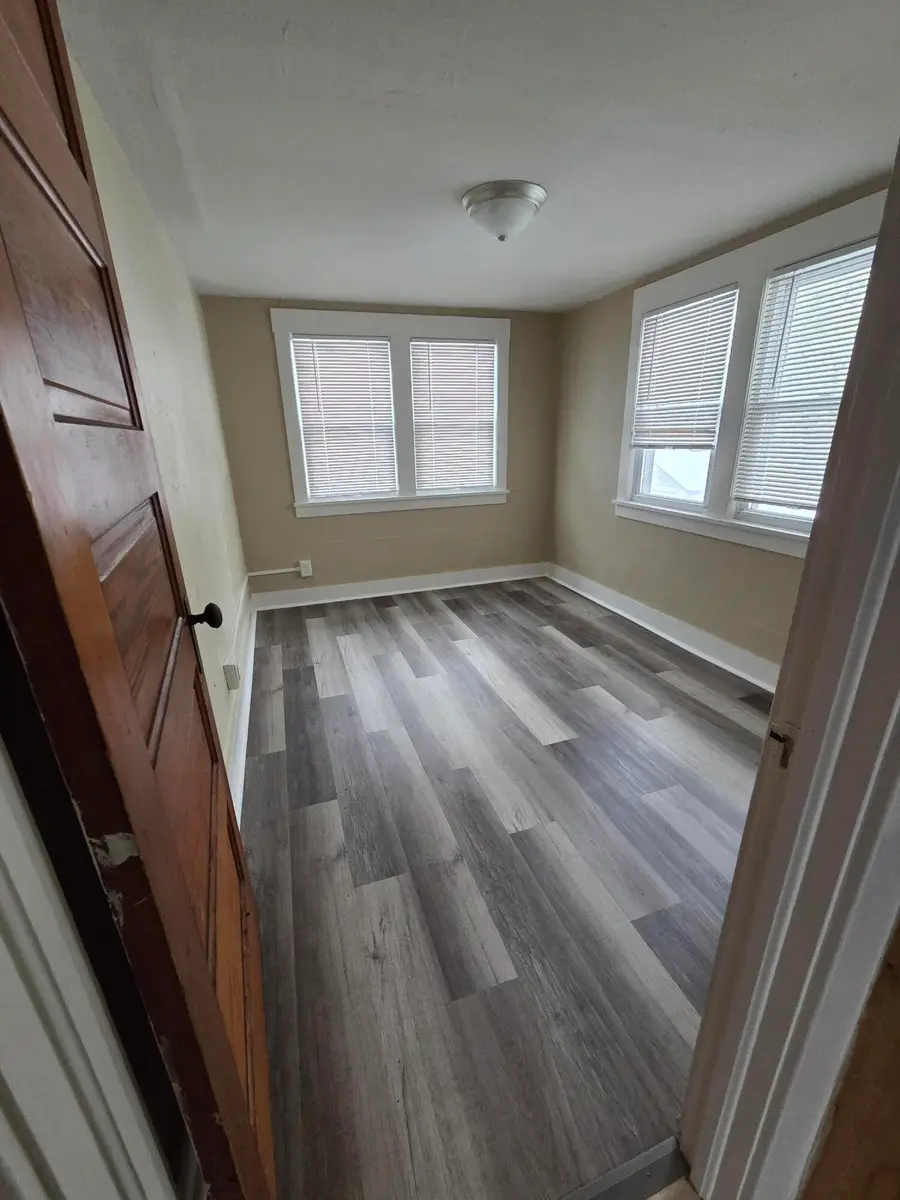 519 Seymour Avenue, Jackson, MI 49202 - Image #2