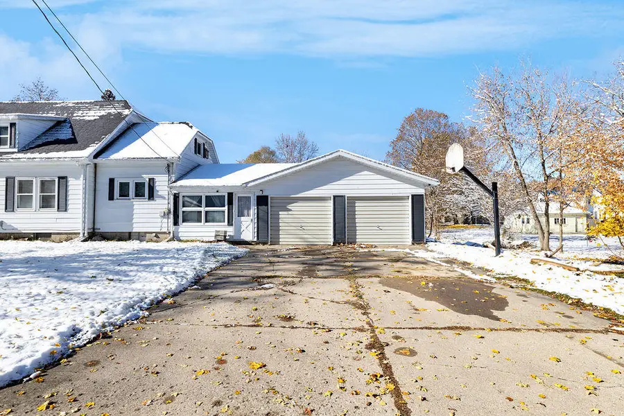 735 E Marshall Street, Hastings, MI 49058 - Image #2