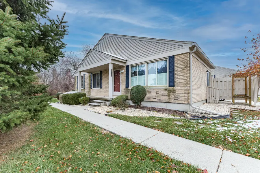44742 Maryland Court, Clinton Township, MI 48038 - Image #3