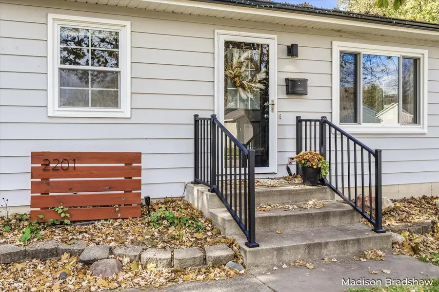 2201 Clarion Avenue Sw, Wyoming, MI 49519 - Image #3