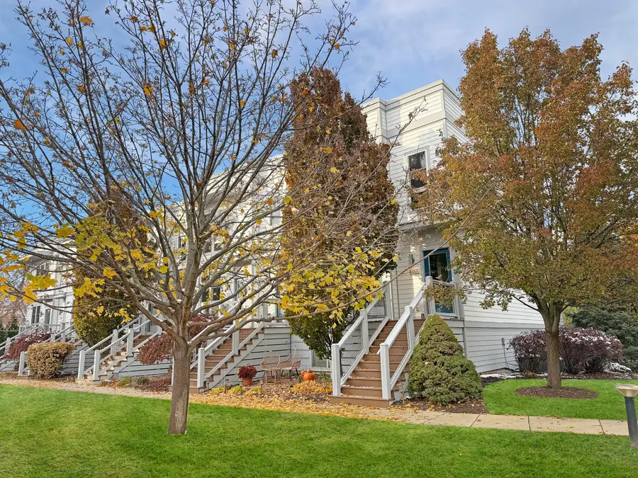 2157 New Town Drive Ne, Grand Rapids, MI 49525 - Image #2