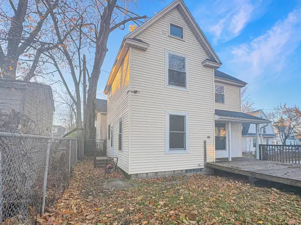 748 Lake Michigan Drive Nw, Grand Rapids, MI 49504