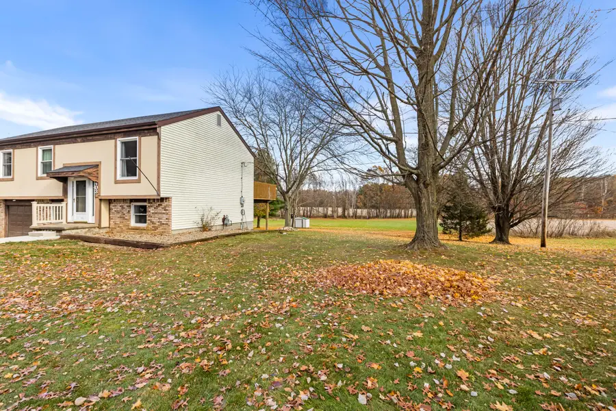 403 Green Street, Springport, MI 49284 - Image #3