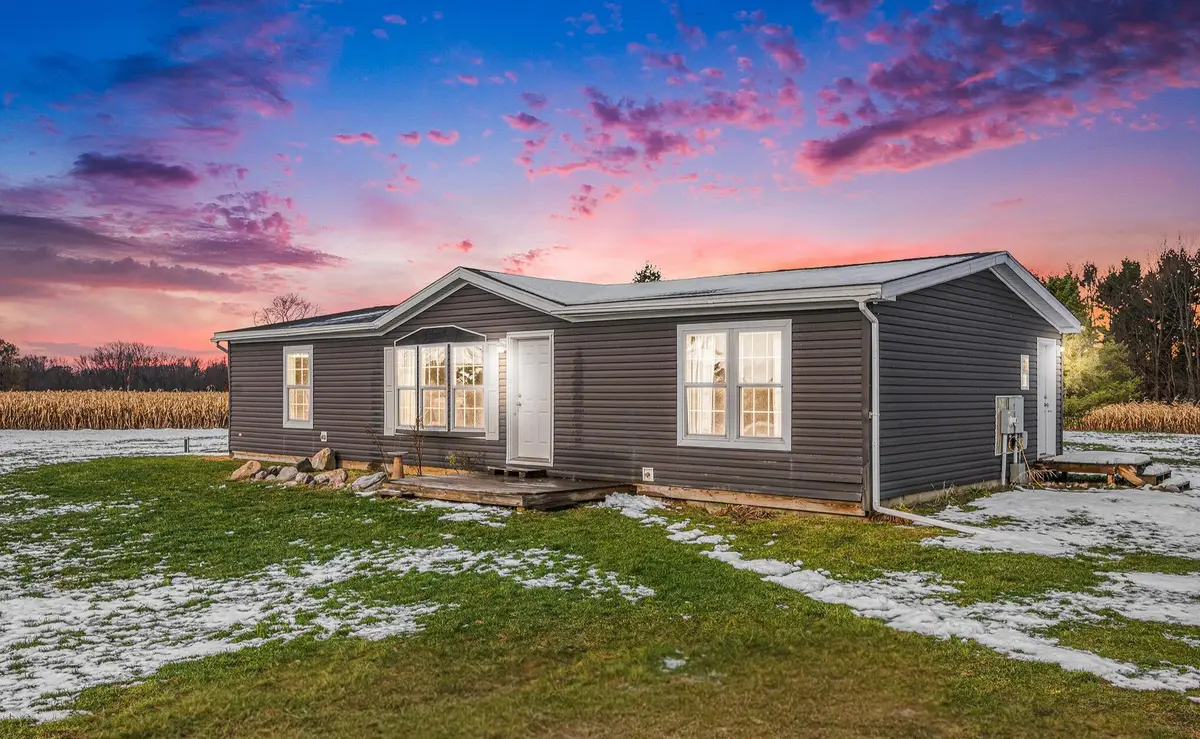 81979 44th Street, Decatur, MI 49045 - Image #1