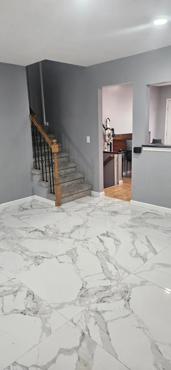 29730 Mackenzie Circle E, Warren, MI 48092