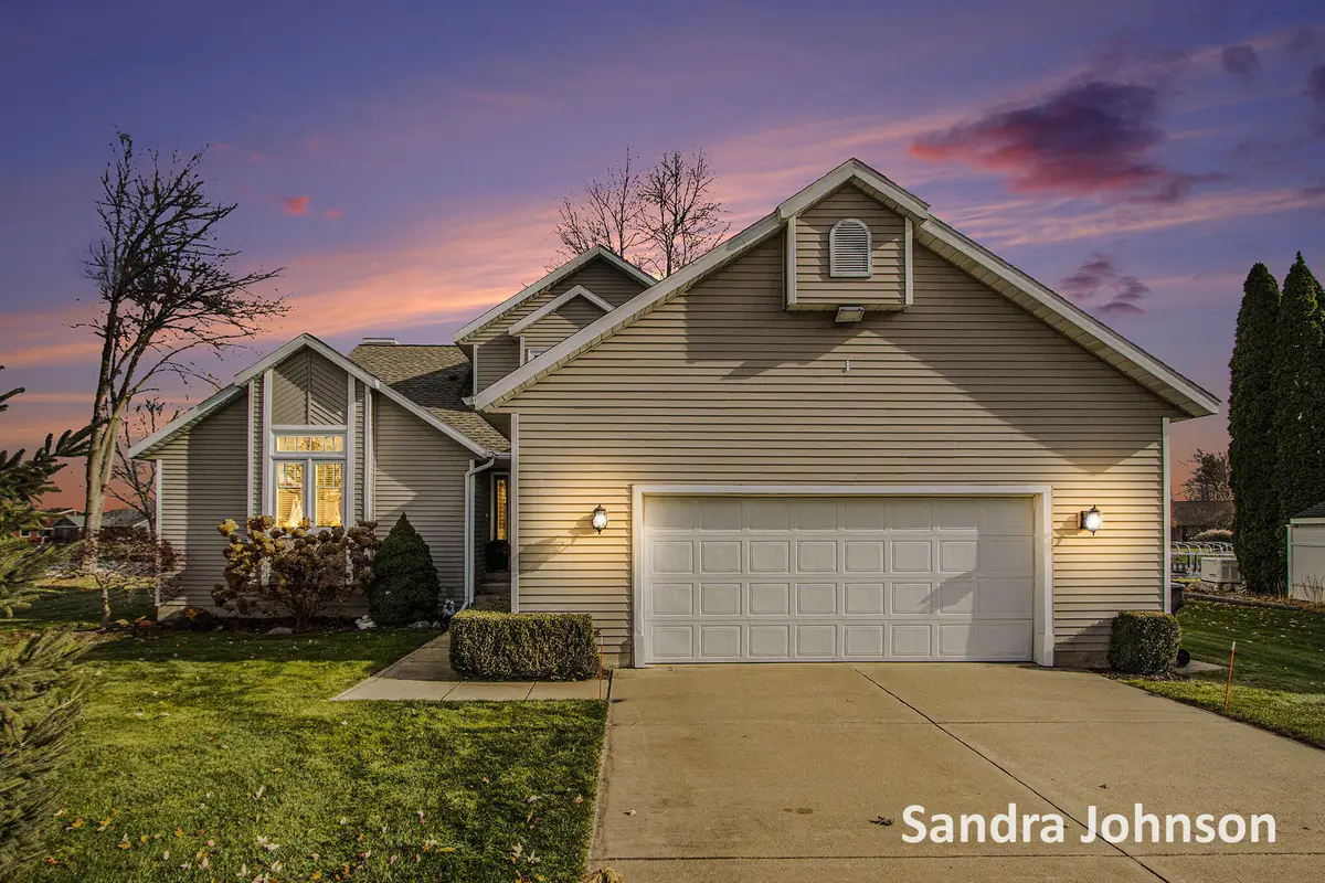 12712 Sunrise Court, Wayland, MI 49348 - Image #1