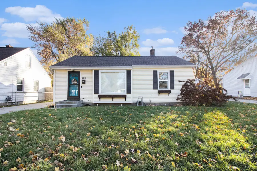 906 Kentfield Street Sw, Wyoming, MI 49509 - Image #2