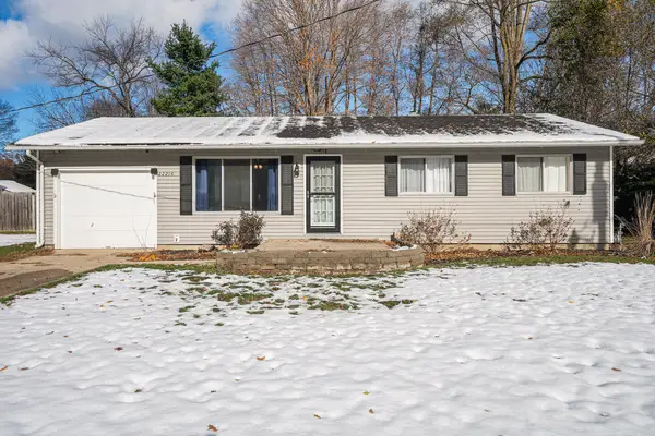 22214 Christiana Street, Edwardsburg, MI 49112