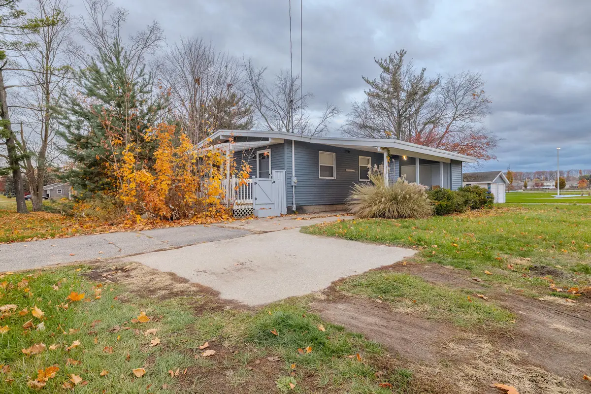 7595 28th Avenue, Hudsonville, MI 49426 - Image #1