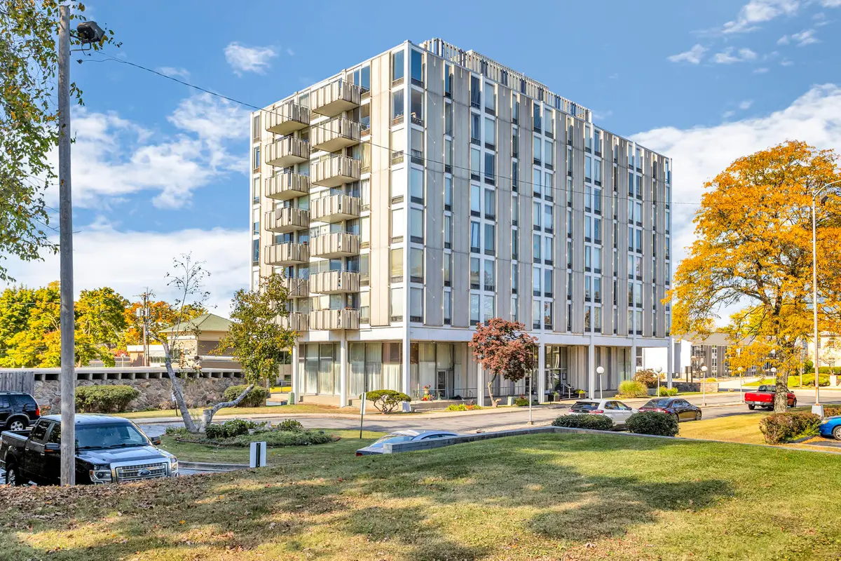 715 W Michigan Avenue #202, Jackson, MI 49201 - Image #1