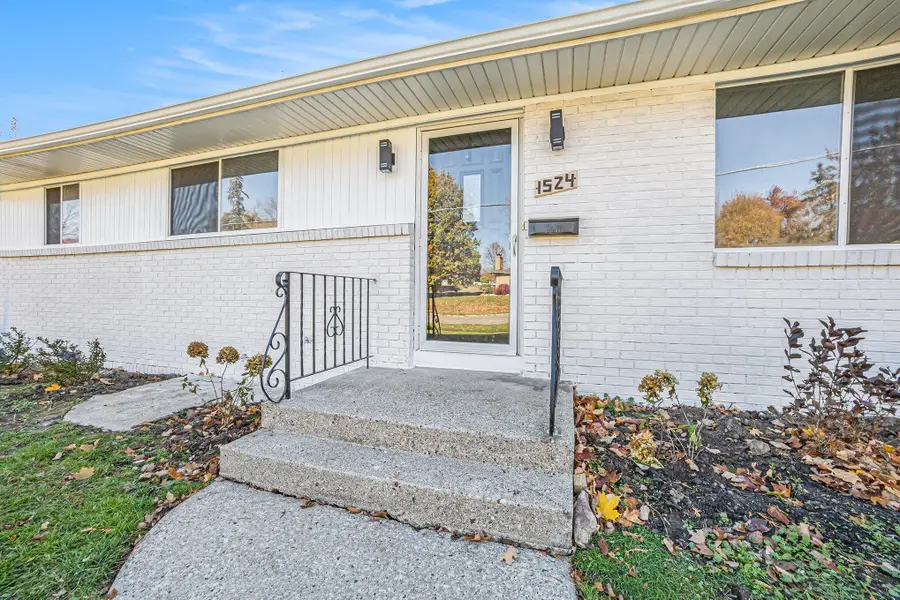 1524 Sweet Street Ne, Grand Rapids, MI 49505 - Image #3
