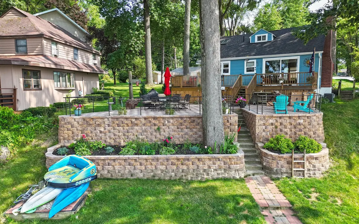 67050 95th Avenue, Dowagiac, MI 49047 - Image #1