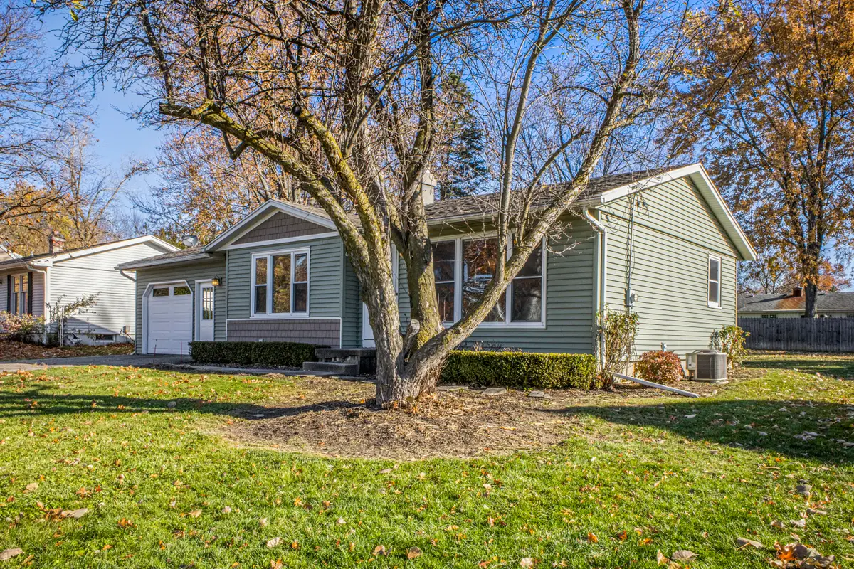 1760 Woodlawn Avenue Se, Grand Rapids, MI 49506 - Image #1