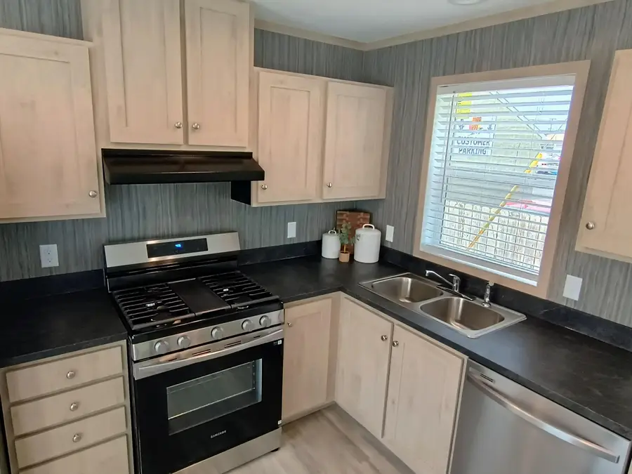 390 12th Street, Plainwell, MI 49080 - Image #3