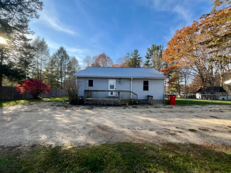 1887 W 48th Street, Fremont, MI 49412 - Image #3