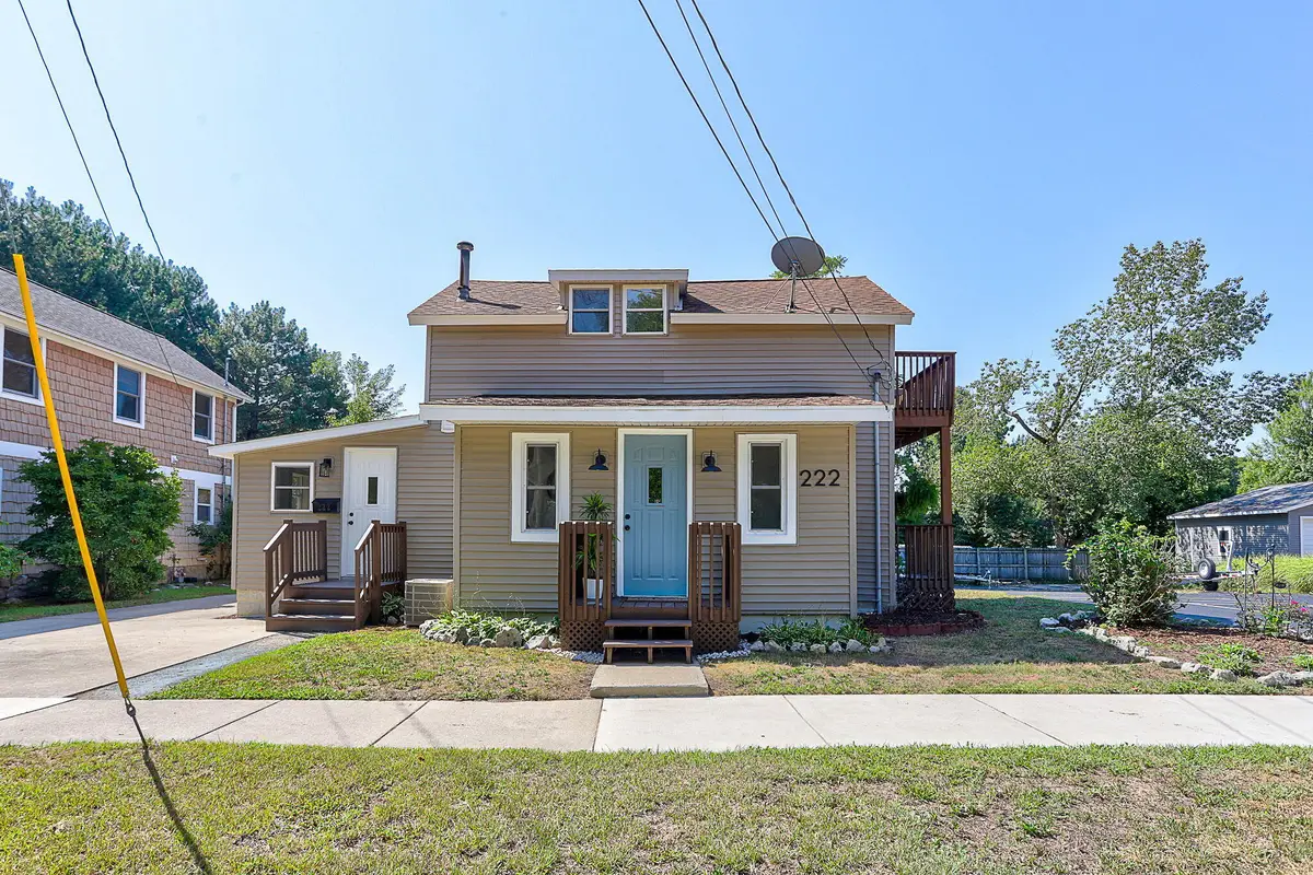 222 Oak Street, South Haven, MI 49090 - Image #1