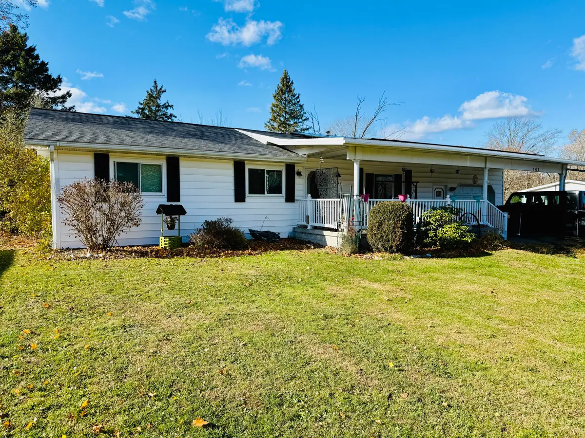 147 S 7th Street Ne, Cedar Springs, MI 49319 - Image #1
