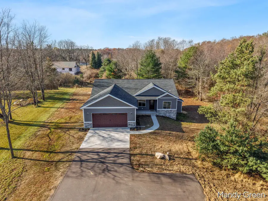 12723 Lindy Anne Court Ne, Cedar Springs, MI 49319 - Image #2