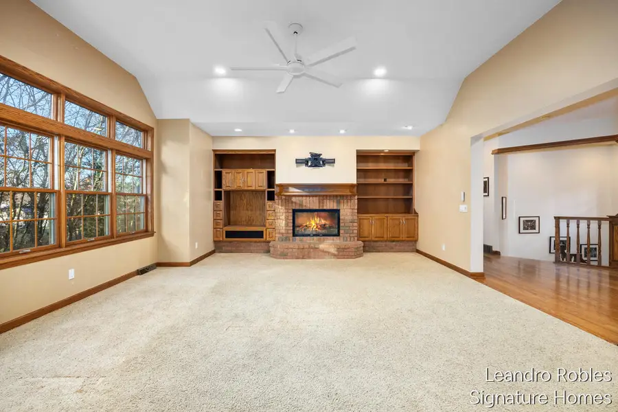 2875 NE Riverwoods Drive Ne, Rockford, MI 49341 - Image #3