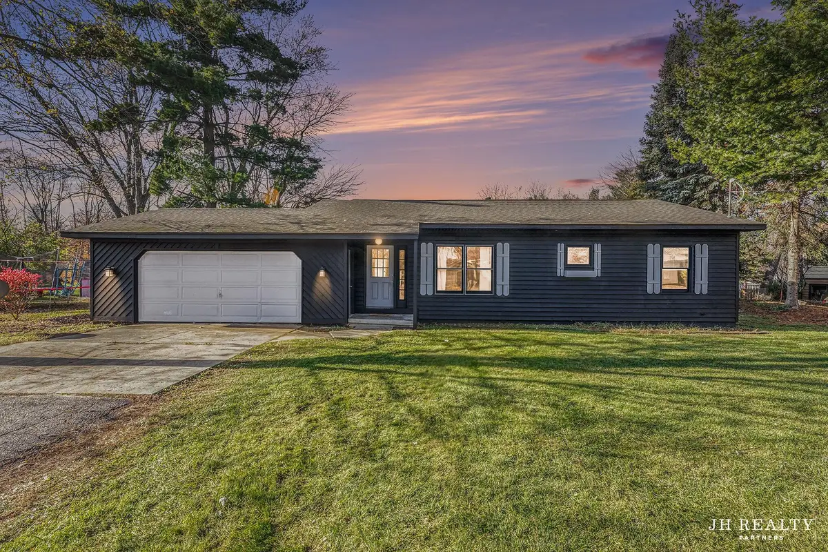 2027 Joan Avenue Ne, Grand Rapids, MI 49505 - Image #1
