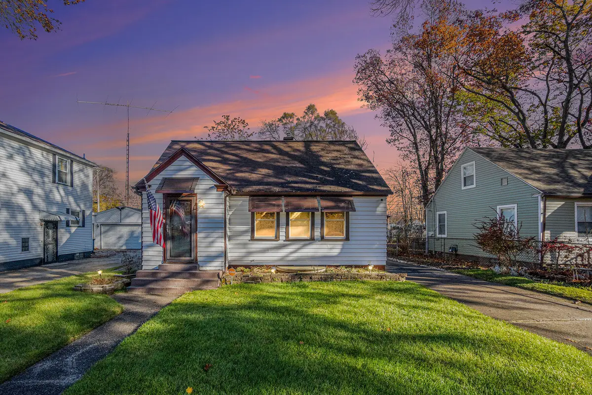 3024 Woodcliffe Drive, Muskegon, MI 49444 - Image #1