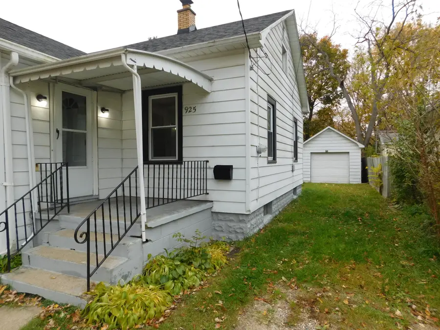 925 Dayton Avenue, Kalamazoo, MI 49048 - #2