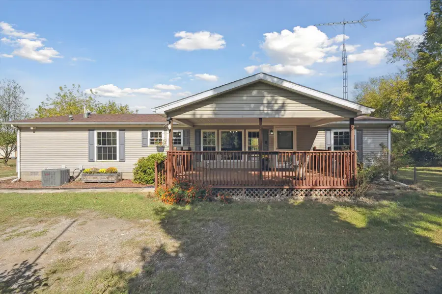 6838 Moreland Road, Jonesville, MI 49250 - Image #3