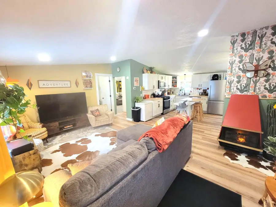 520 E Eureka Street, Greenville, MI 48838 - Image #2