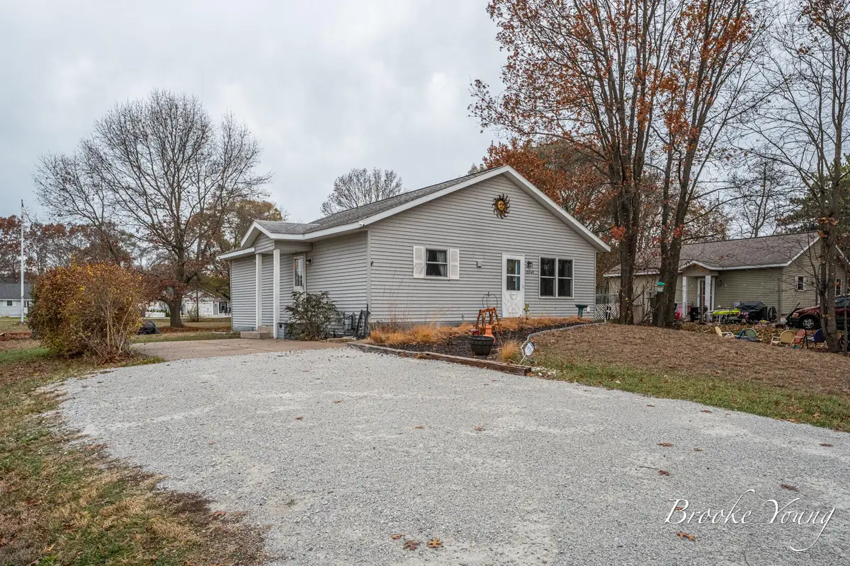 15149 David Avenue, Grand Haven, MI 49417 - Image #1