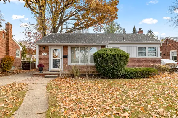 3131 Pelham Road, Dearborn, MI 48124