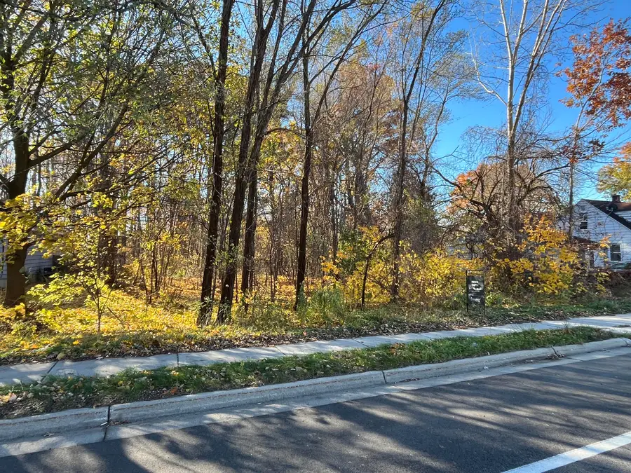 1120 SE 60th Street Se, Grand Rapids, MI 49508 - Image #2