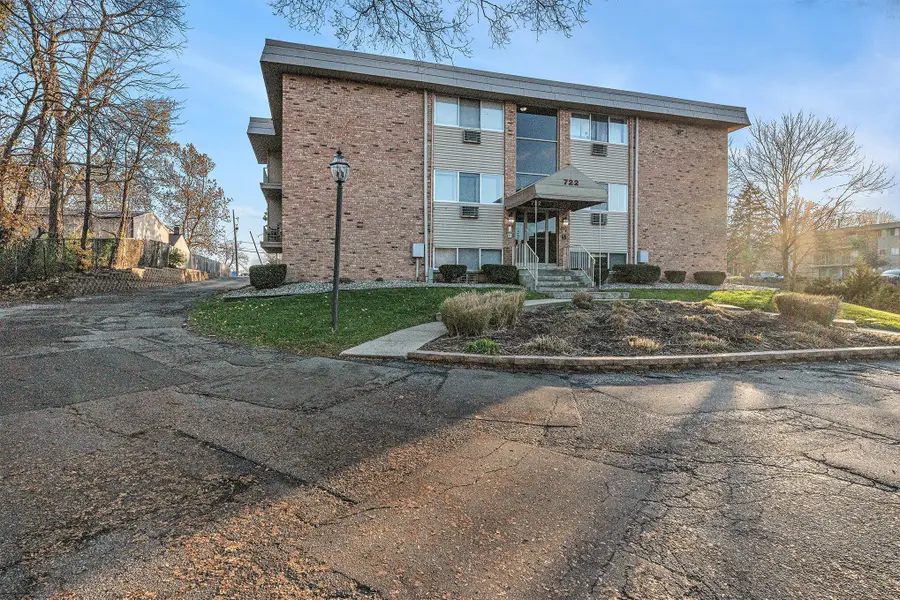 722 W Kilgore Road #301, Kalamazoo, MI 49008 - Image #2