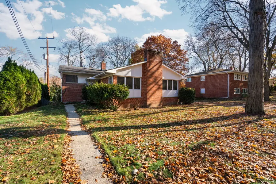 2219 Needham Road, Ann Arbor, MI 48104 - Image #2