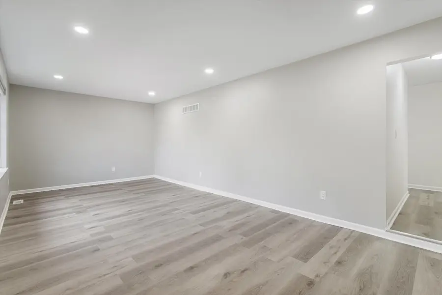 1735 Crestline Drive, Troy, MI 48083 - Image #3