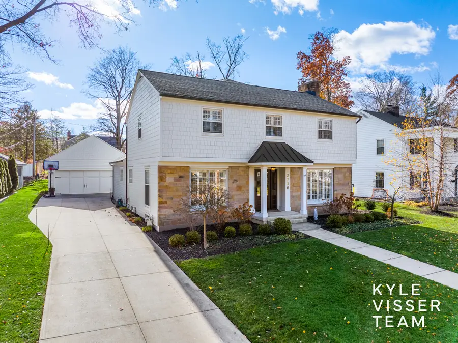 2730 Oakwood Drive Se, Grand Rapids, MI 49506 - Image #2