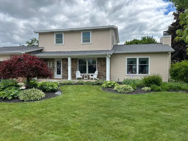 4908 Cresthill Drive Ne, Grand Rapids, MI 49525